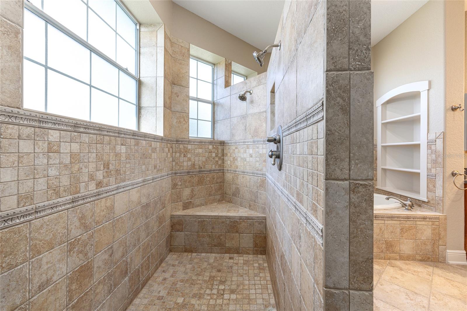 1568 Black Lake Dr Property Photo 39