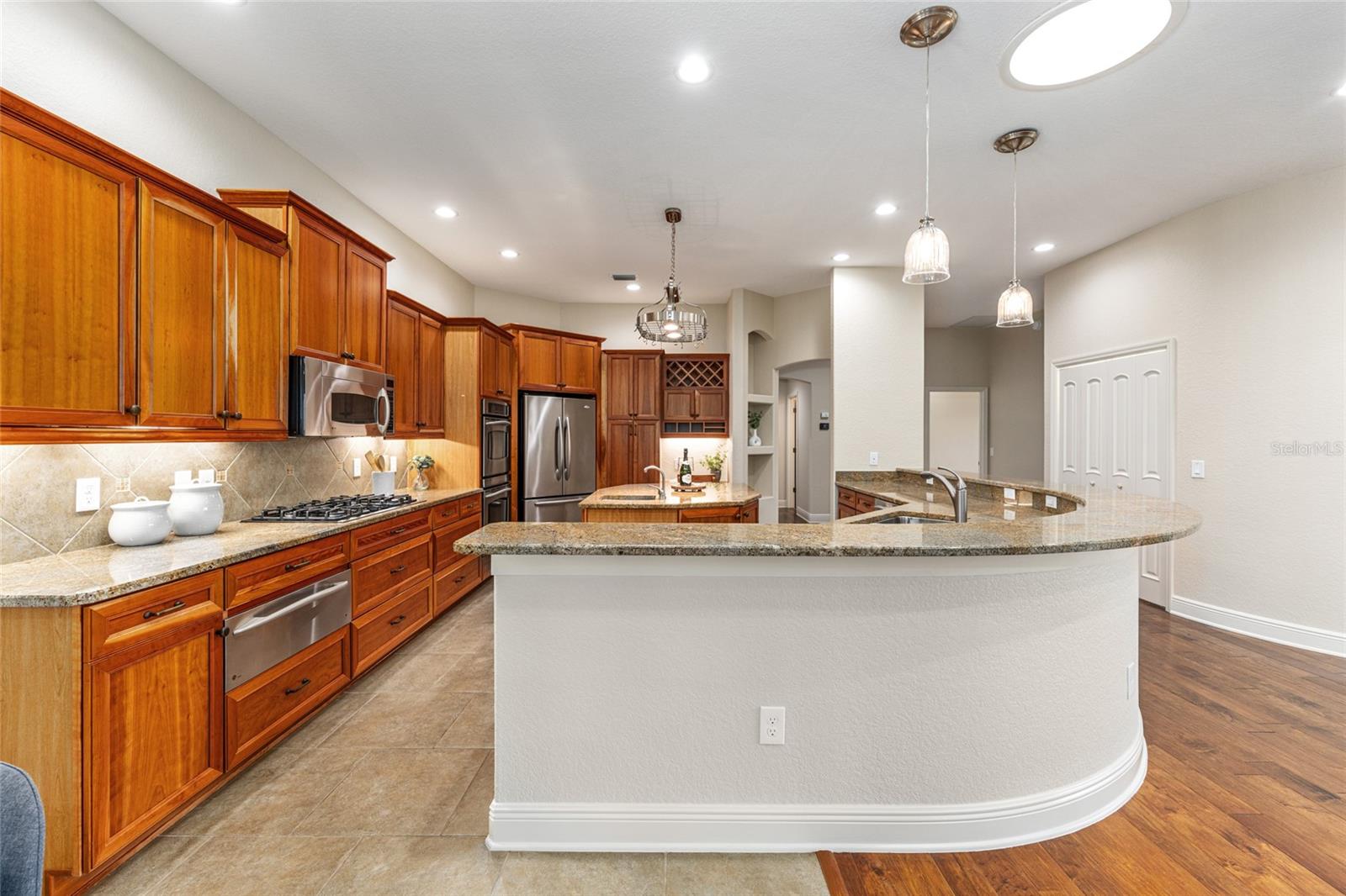 1568 Black Lake Dr Property Photo 46