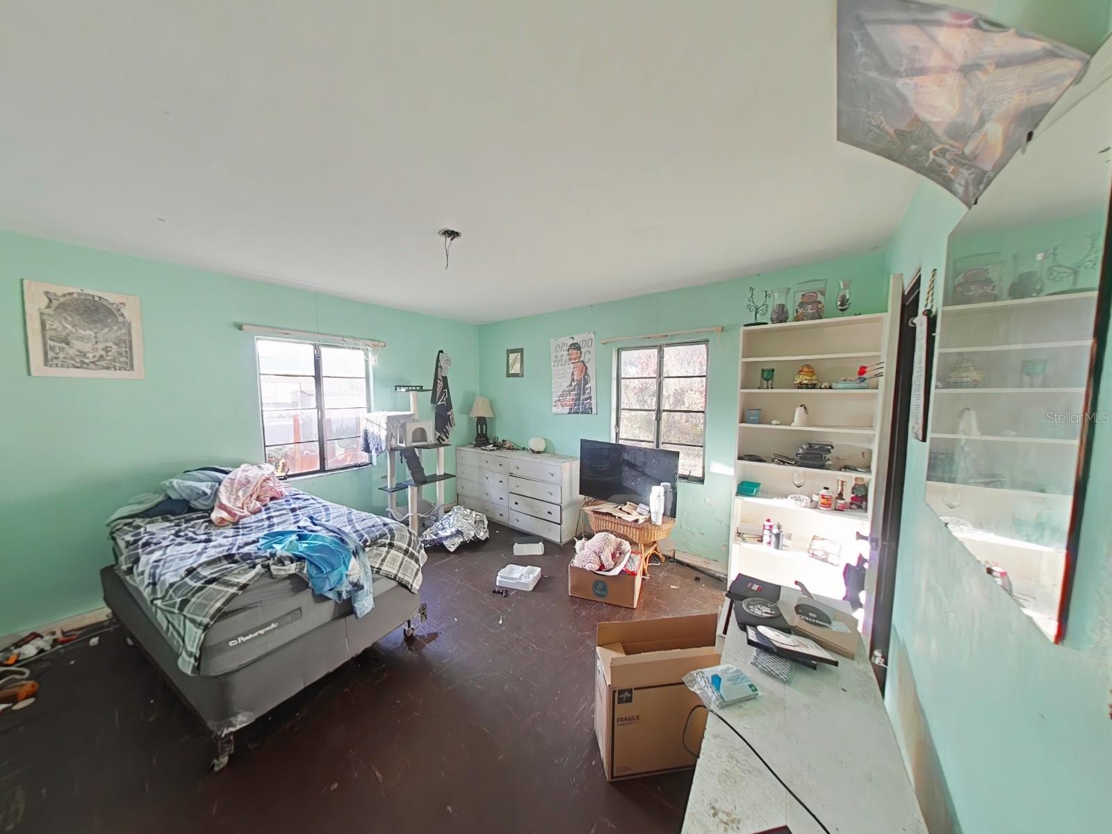 709 Alton Ave Property Photo 4