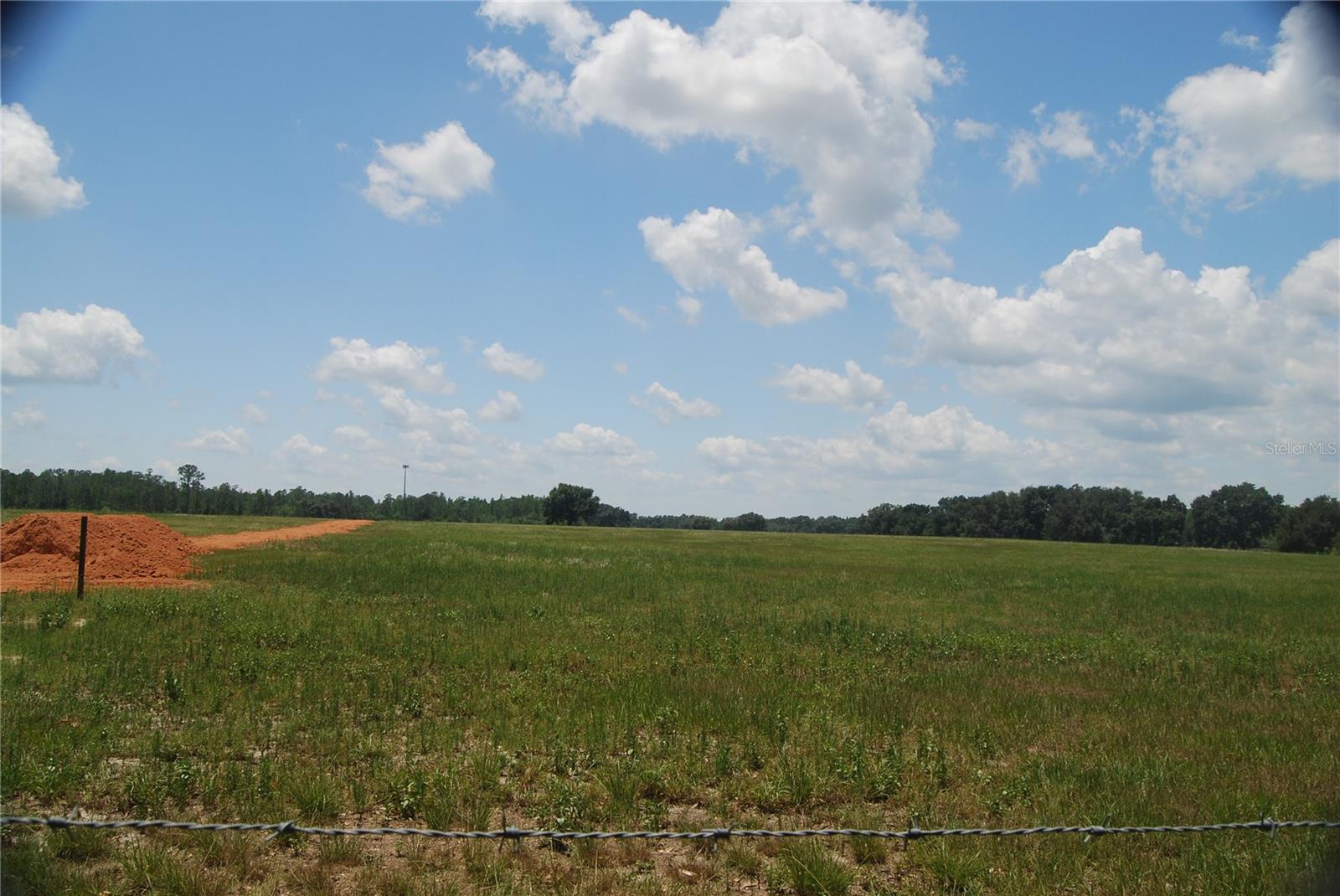 Lake Erie Rd Property Photo 5