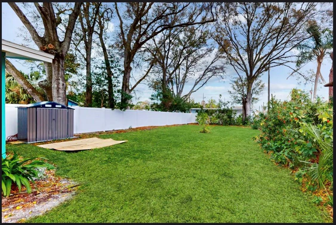 726 Stremma Rd Property Photo 28