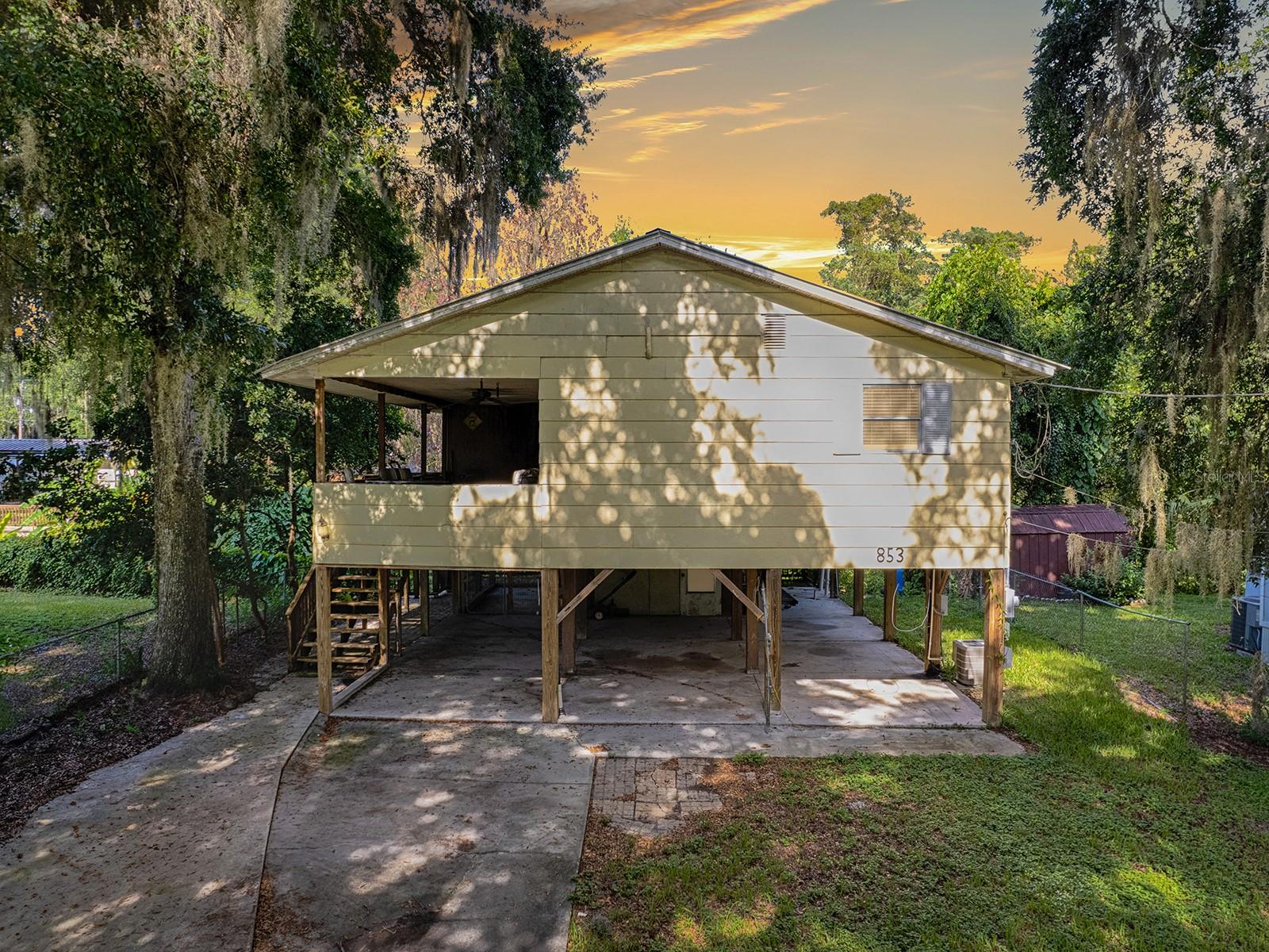 853 Cr 484 Property Photo 1
