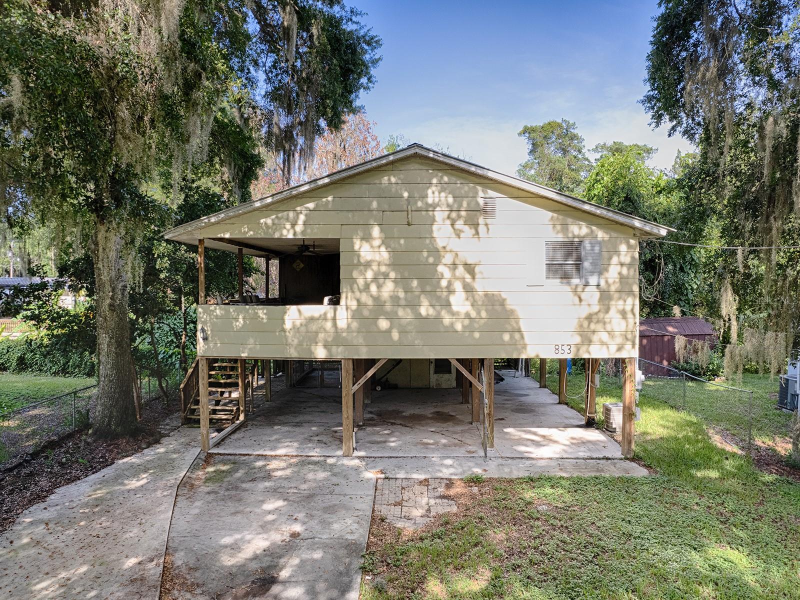 853 Cr 484 Property Photo 2