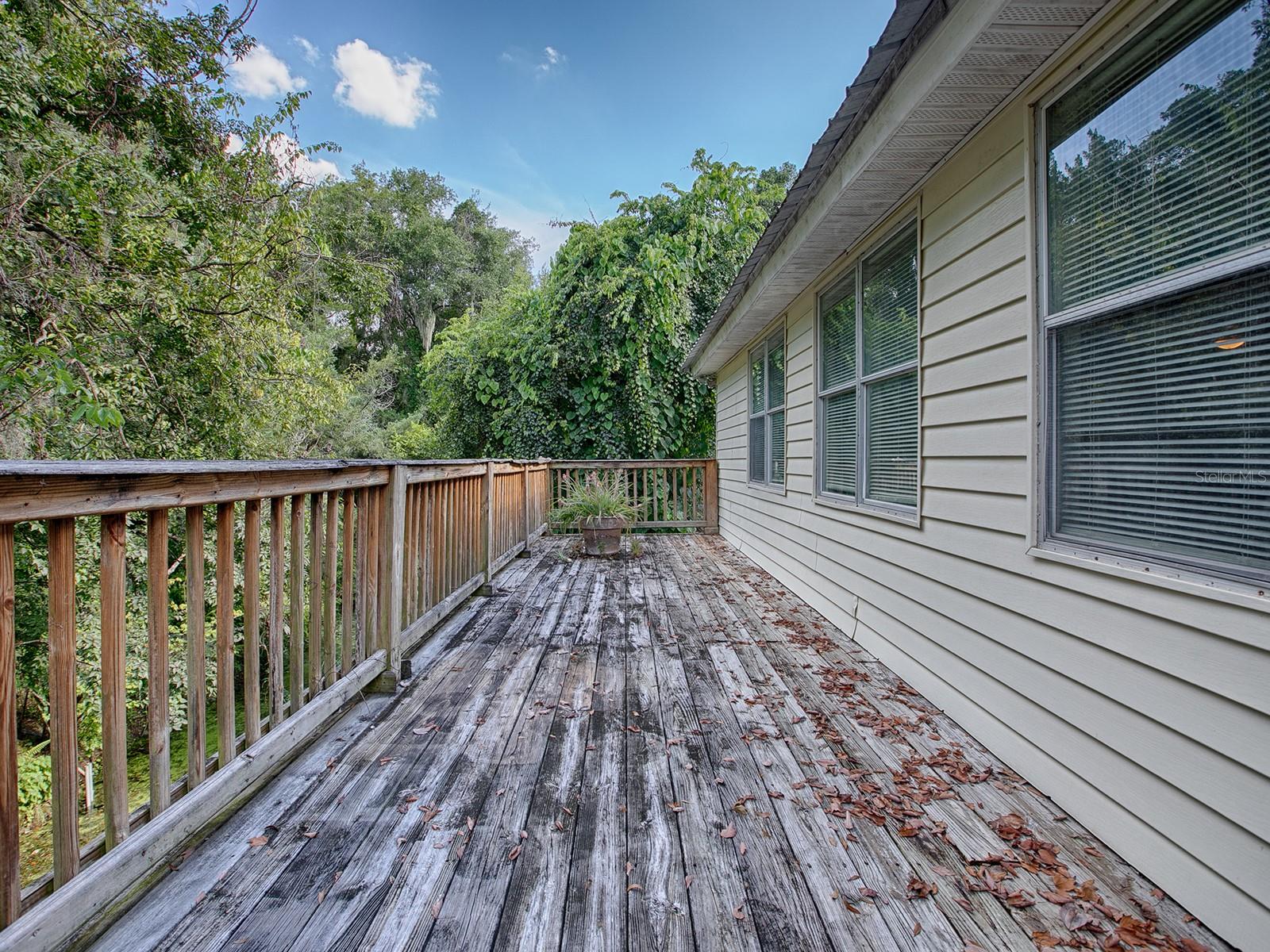 853 Cr 484 Property Photo 16