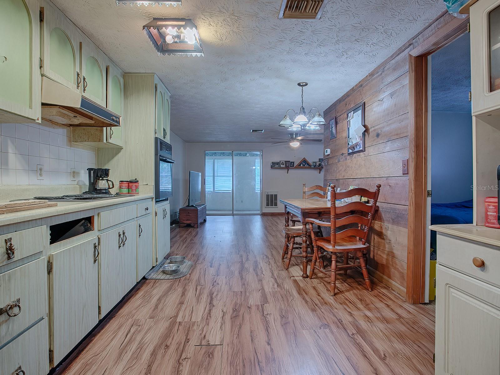 853 Cr 484 Property Photo 25