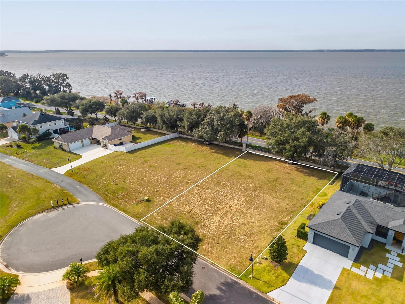 3231 Landing Vw Property Photo 5