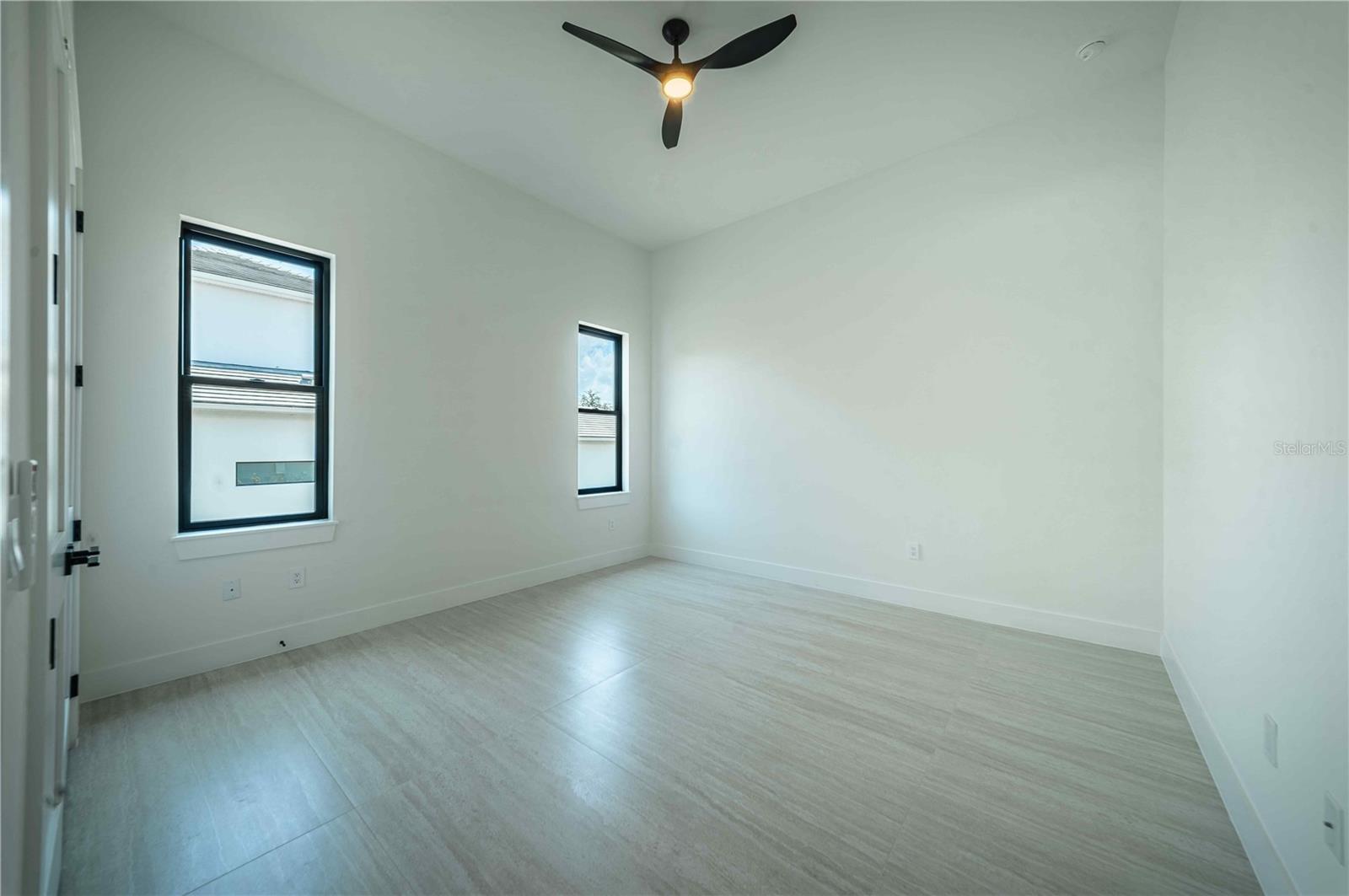16118 Pendio Dr Property Photo 42