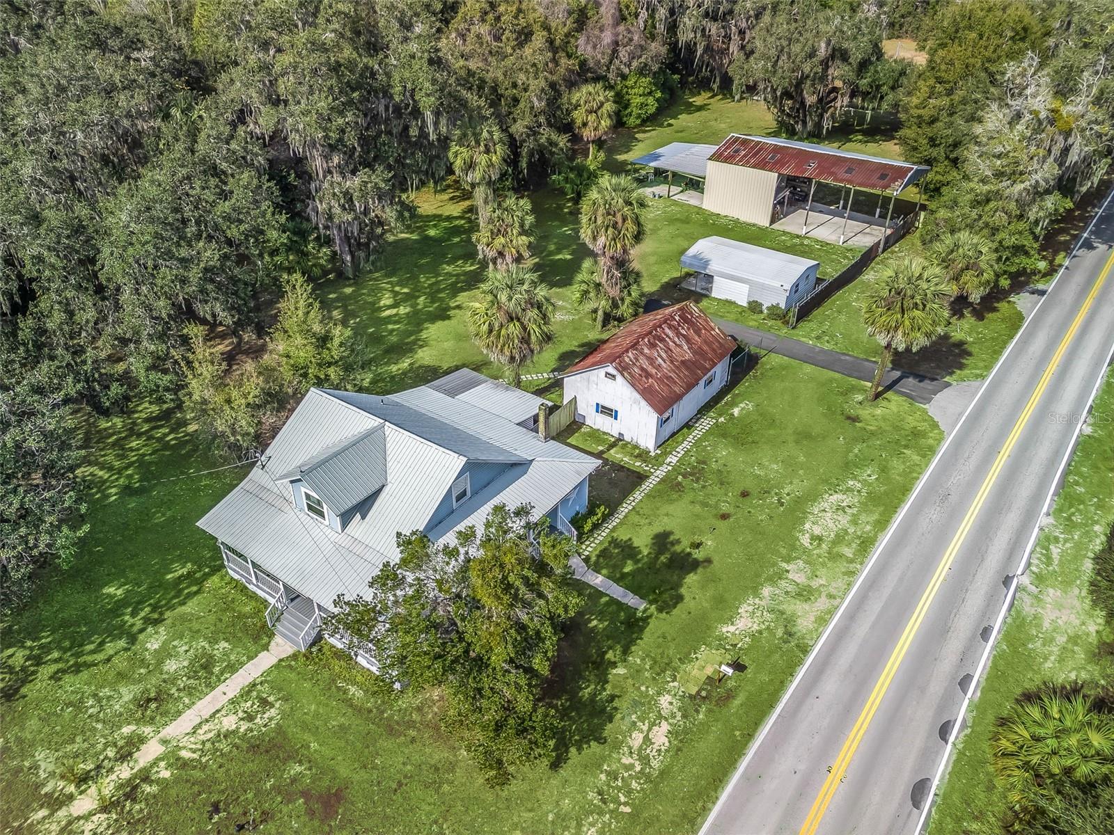 10487 Se Highway 42 Property Photo 1