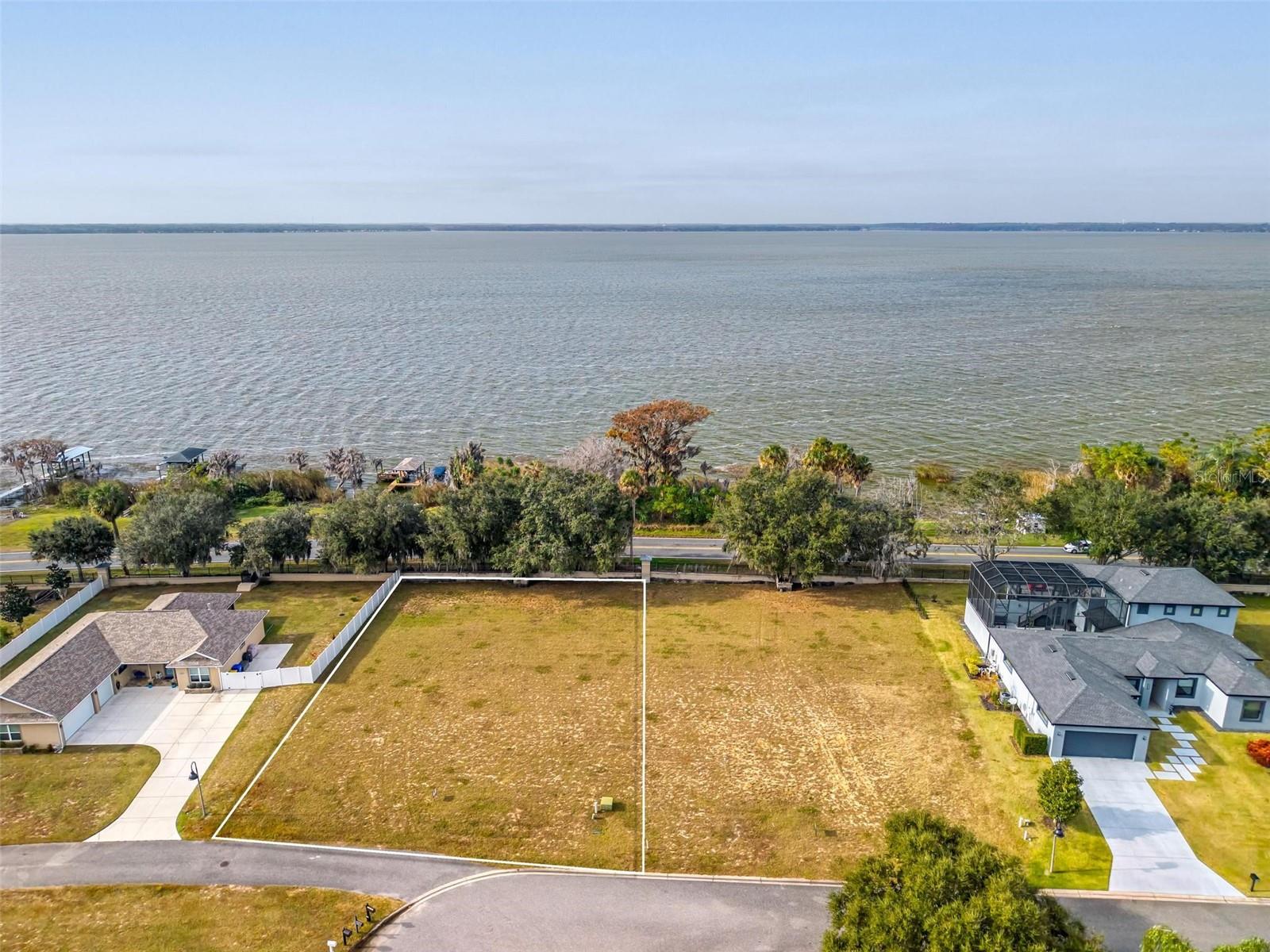 3225 Landing Vw Property Photo 1