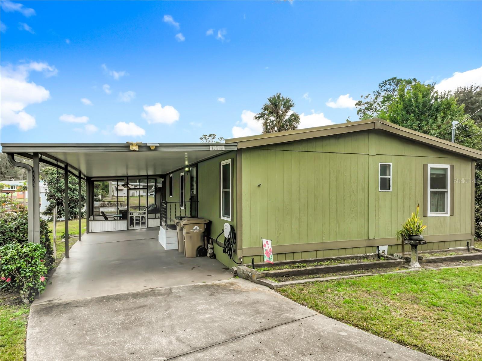 13508 Palm Dr Property Photo 3