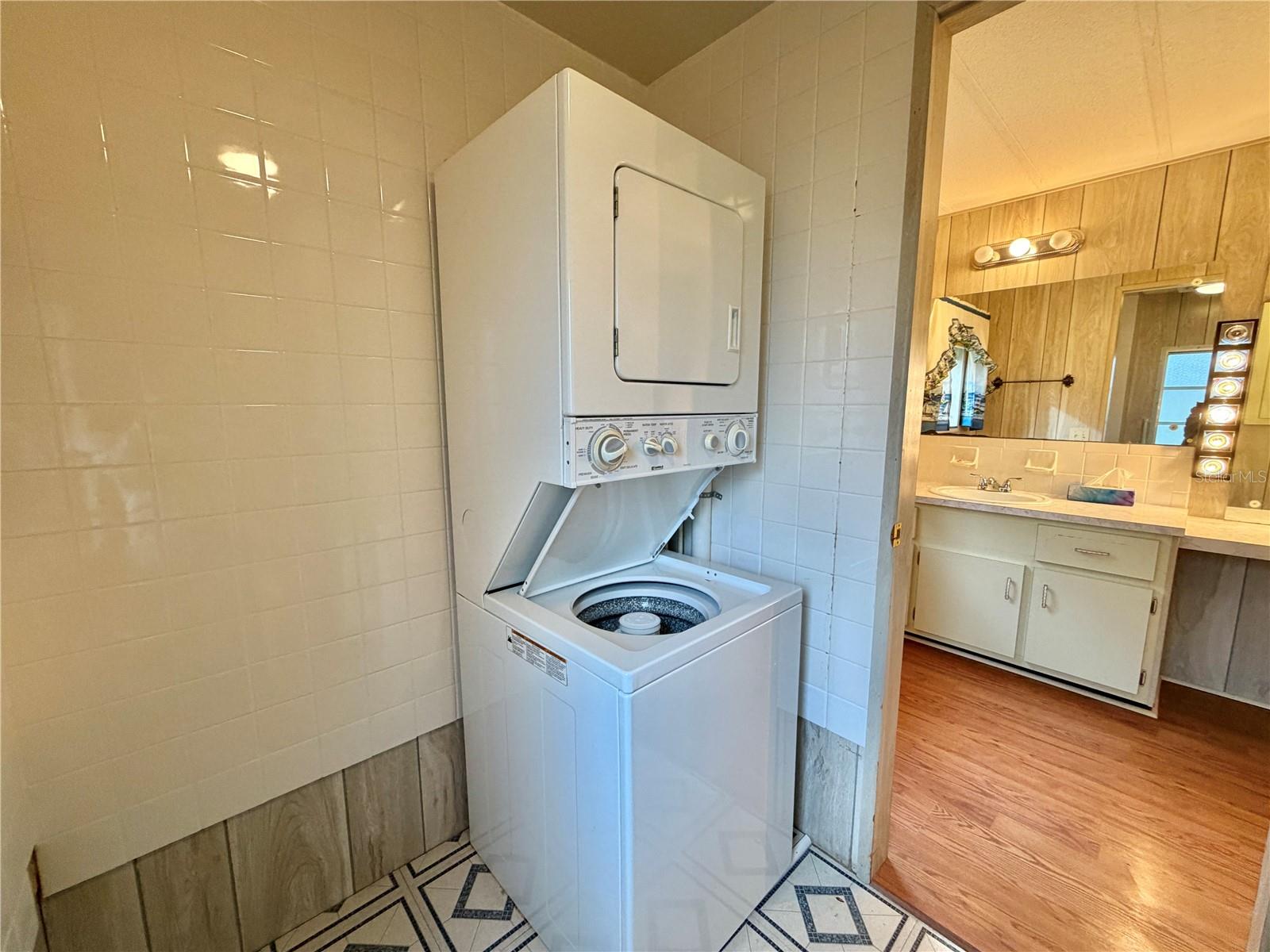 211 Aspen Cir Property Photo 37