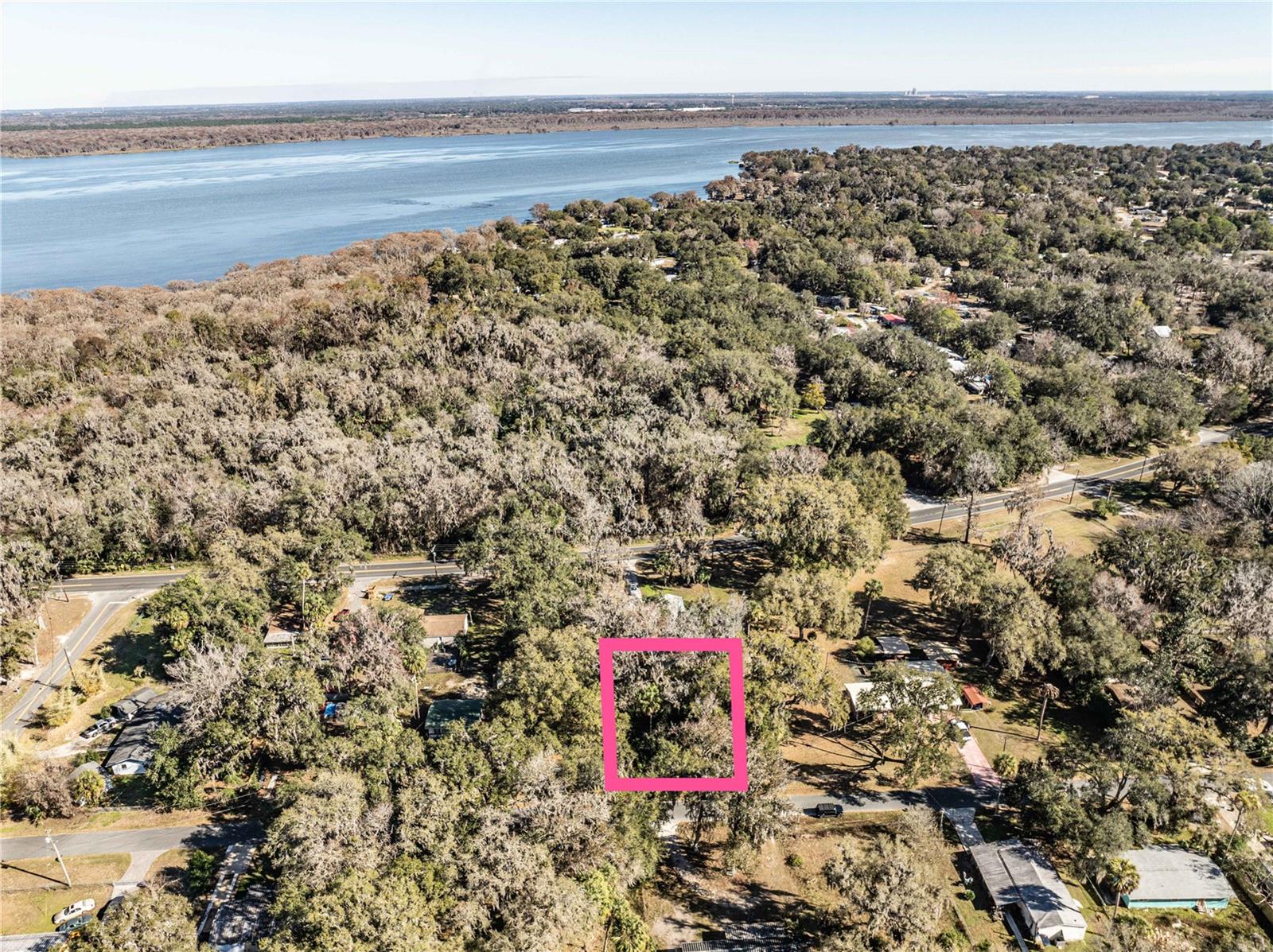 000 CR 422 Property Photo 1