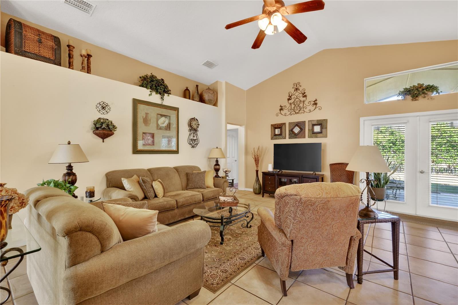 2825 Hardenbergh Ln Property Photo 10