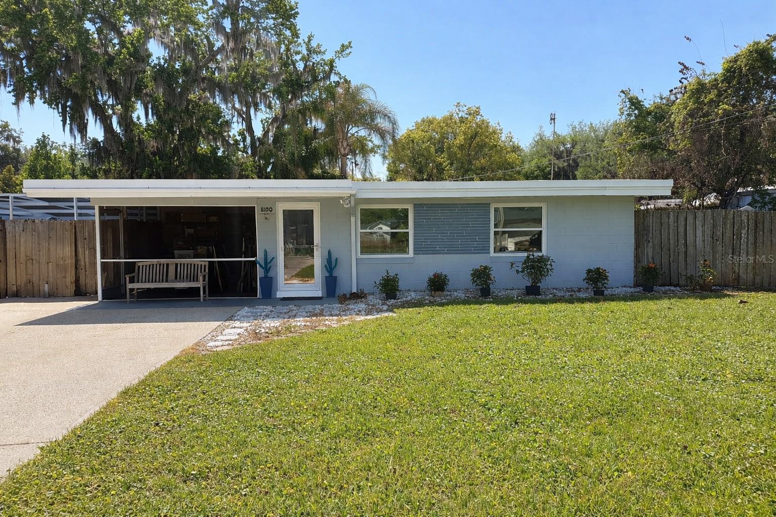 8150 Spring Dr Property Photo 1