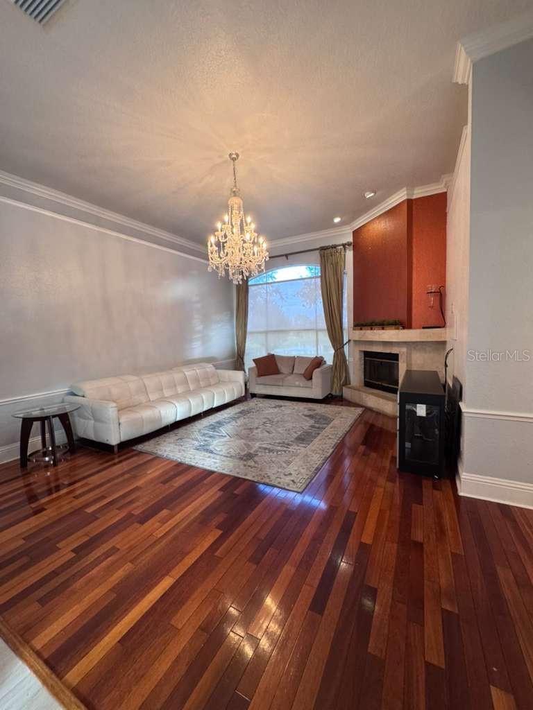 7600 Debeaubien Dr Property Photo 5