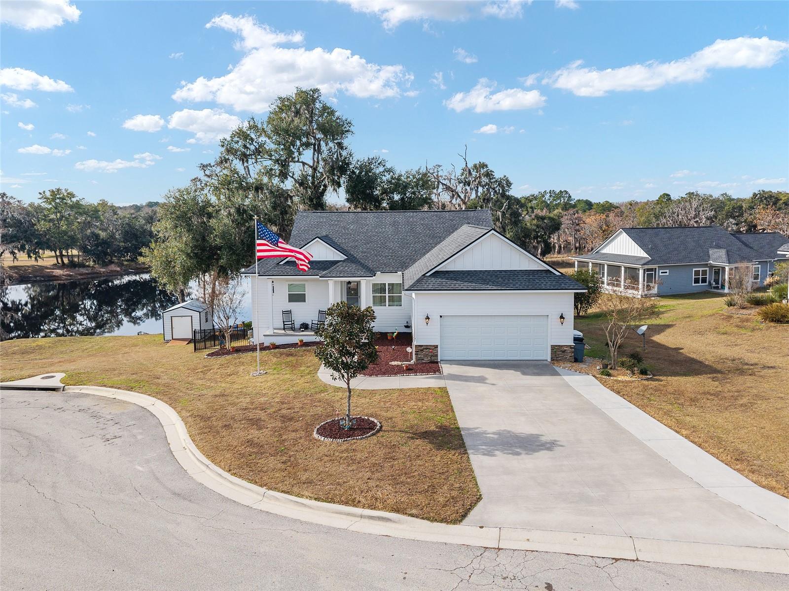 292 Sw Old Cypress Way Property Photo 1
