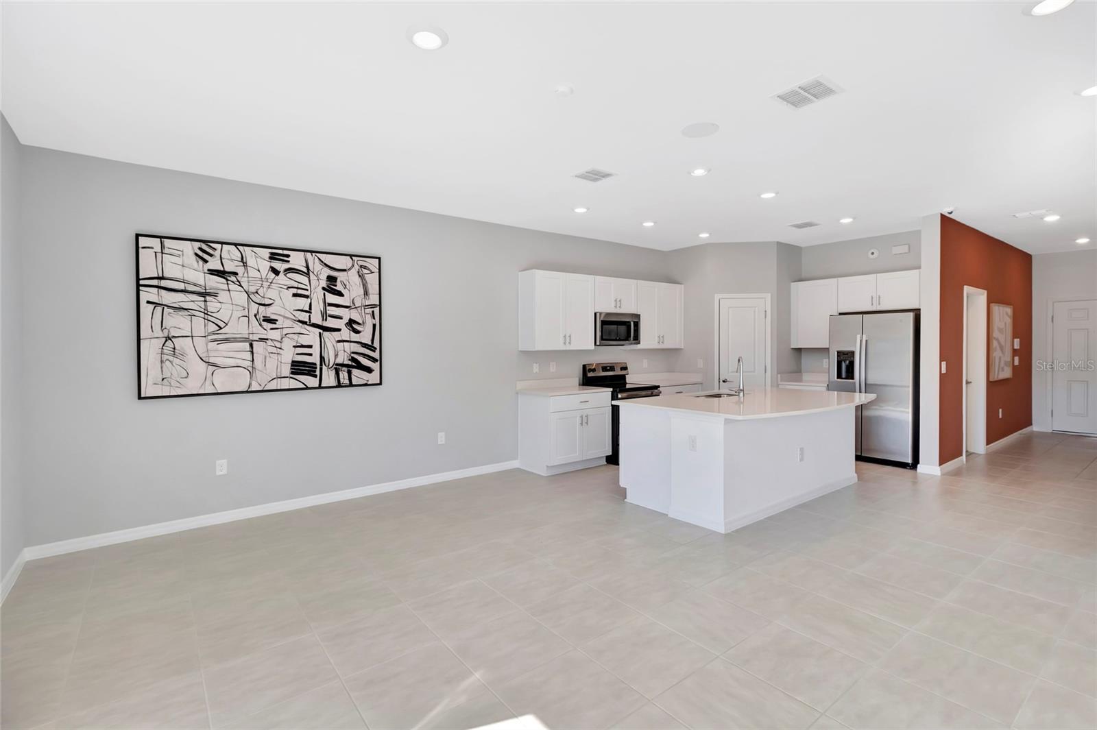 2596 Penguin Blvd Property Photo 11