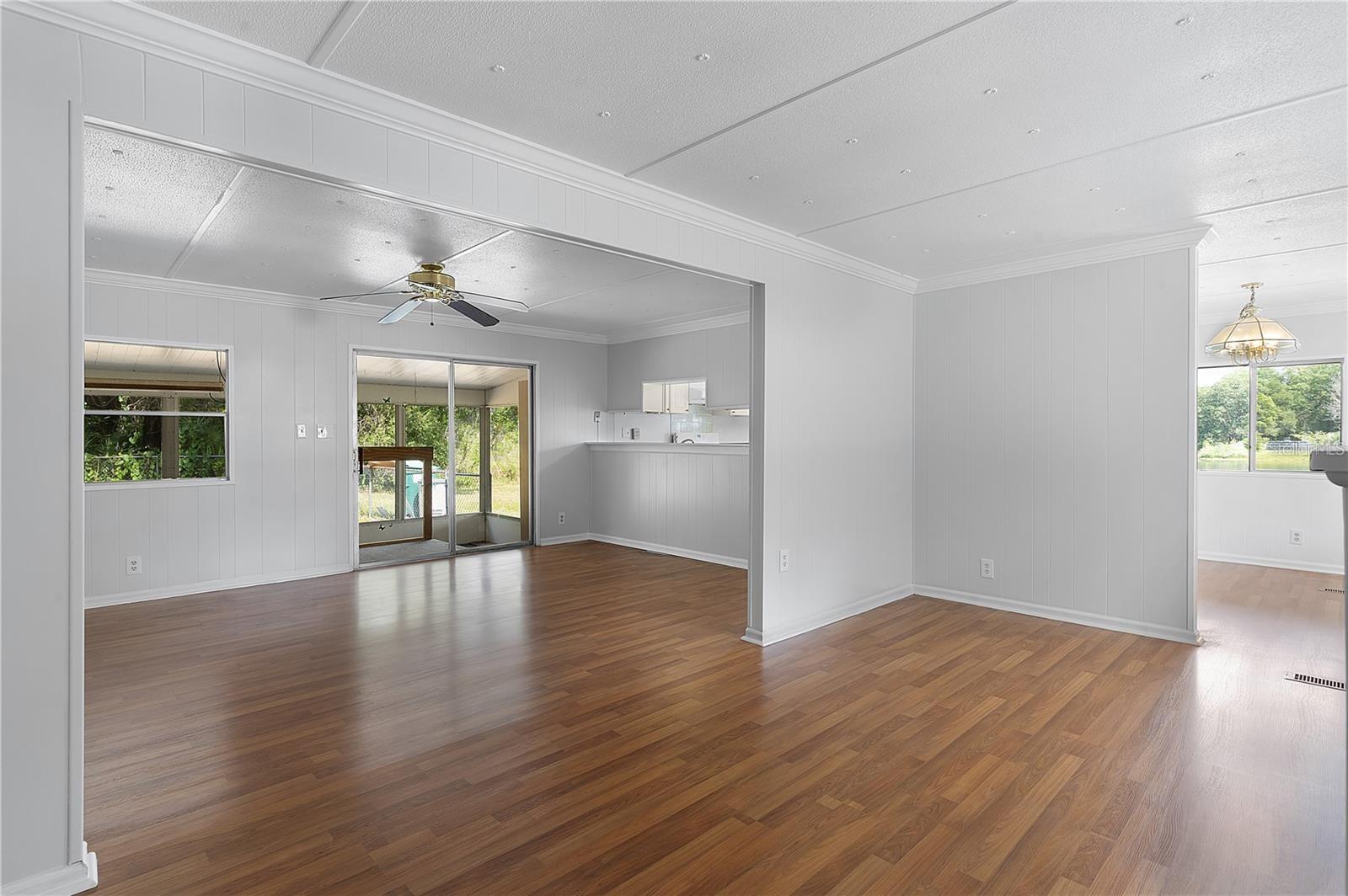 302 Ivanhoe Cir Property Photo 5