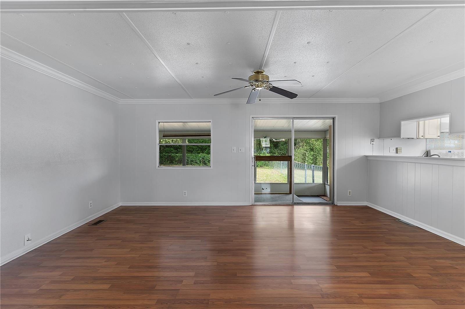 302 Ivanhoe Cir Property Photo 16