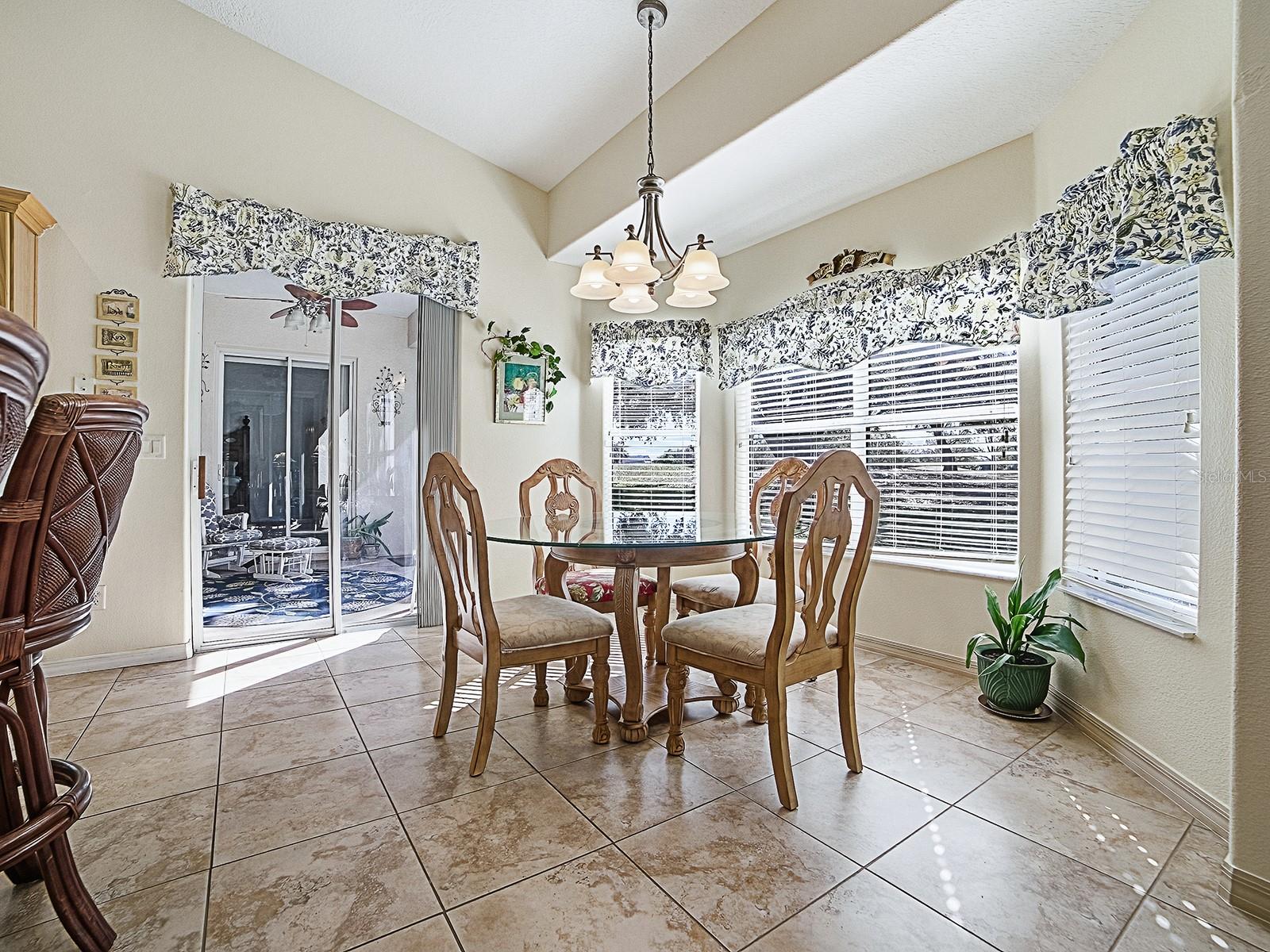 24239 Belle Mede Dr Property Photo 4