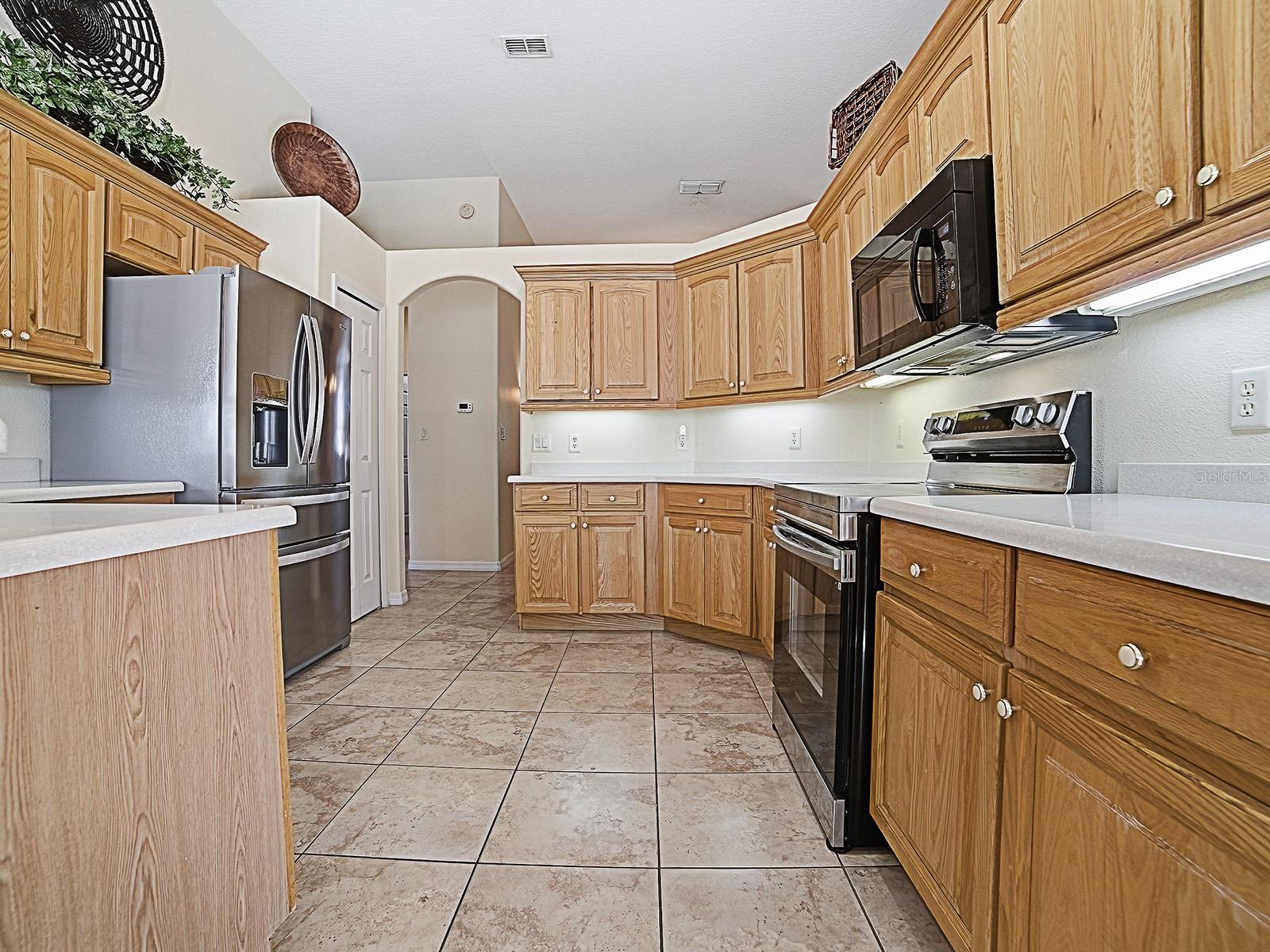 24239 Belle Mede Dr Property Photo 6
