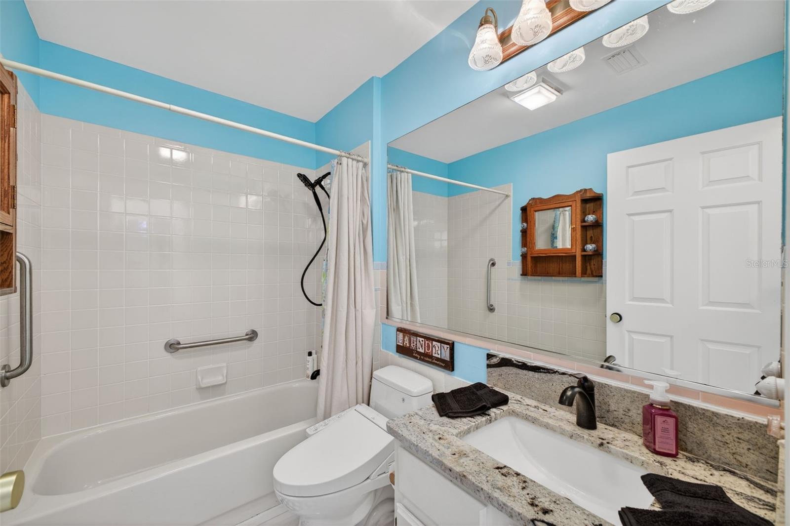 411 Del Mar Dr Property Photo 27