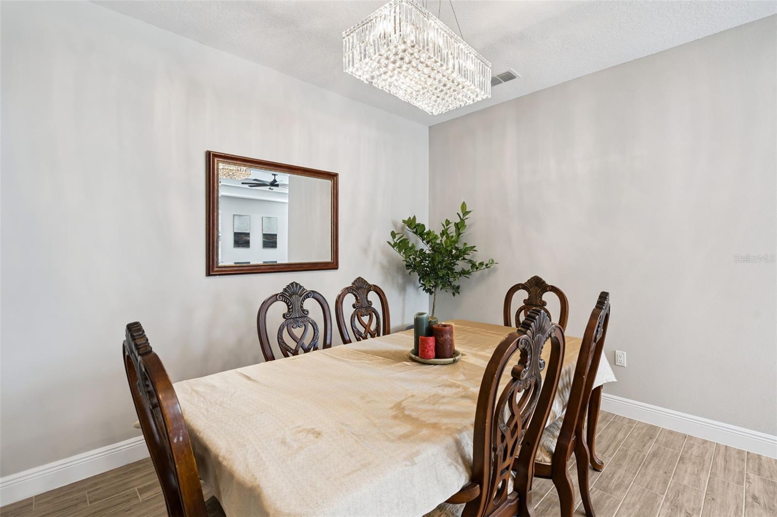 4442 Lions Gate Dr Property Photo 11