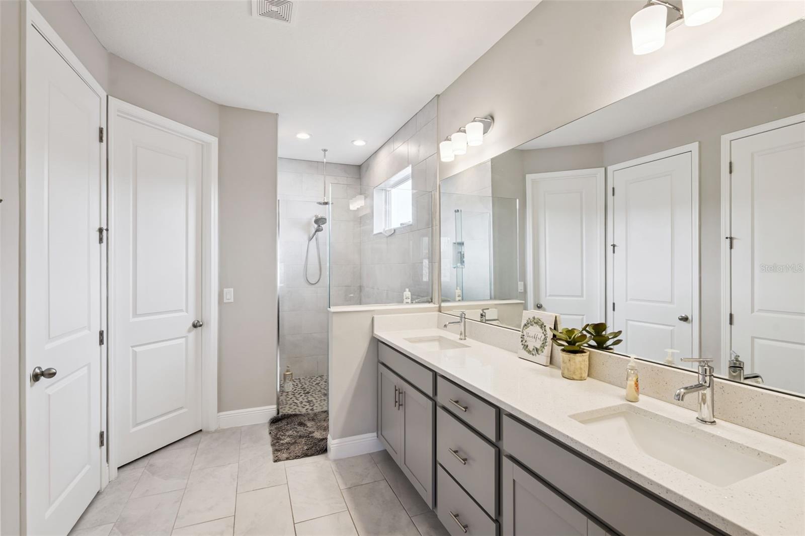 4442 Lions Gate Dr Property Photo 24