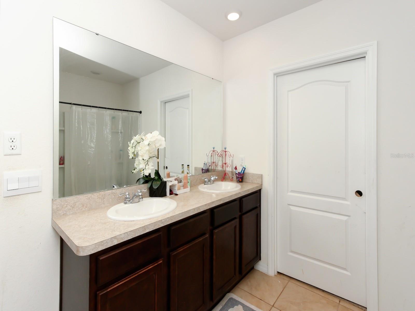 714 Auburn Grove Ct Property Photo 18