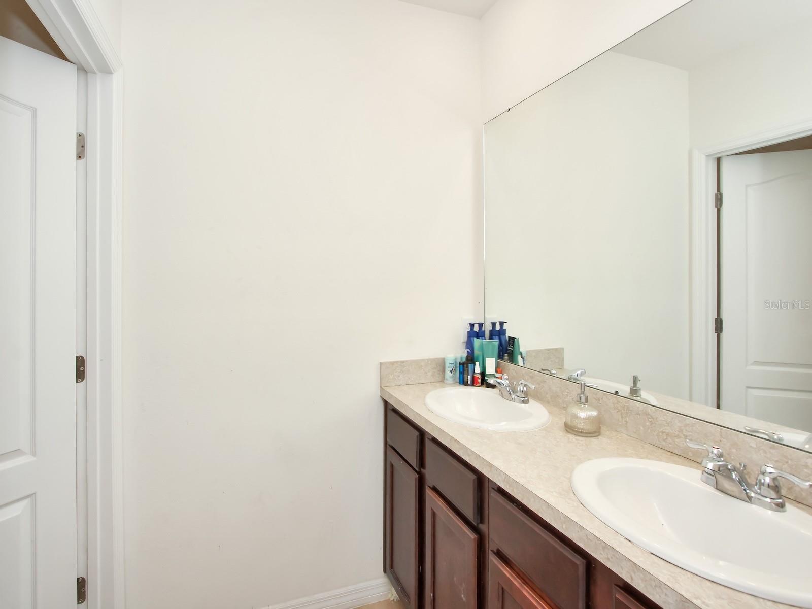 714 Auburn Grove Ct Property Photo 19
