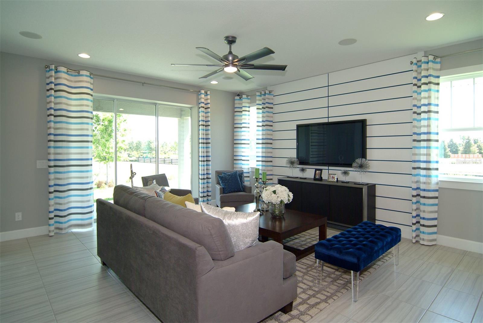 5559 Nickerbean St Property Photo 11