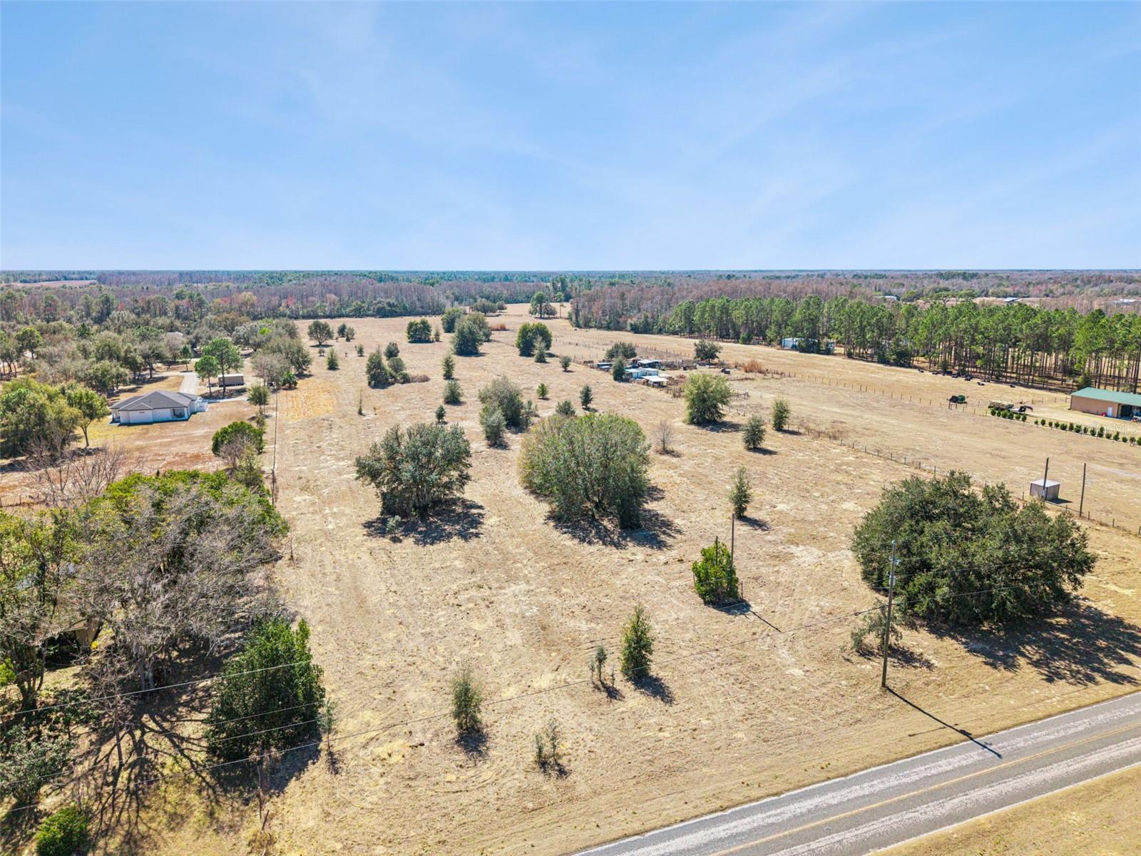 Green Swamp Rd Property Photo 8