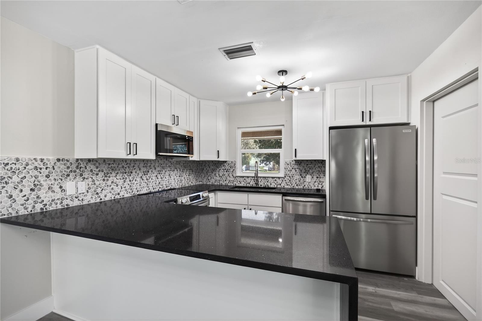 1503 Canal Ct Property Photo 11