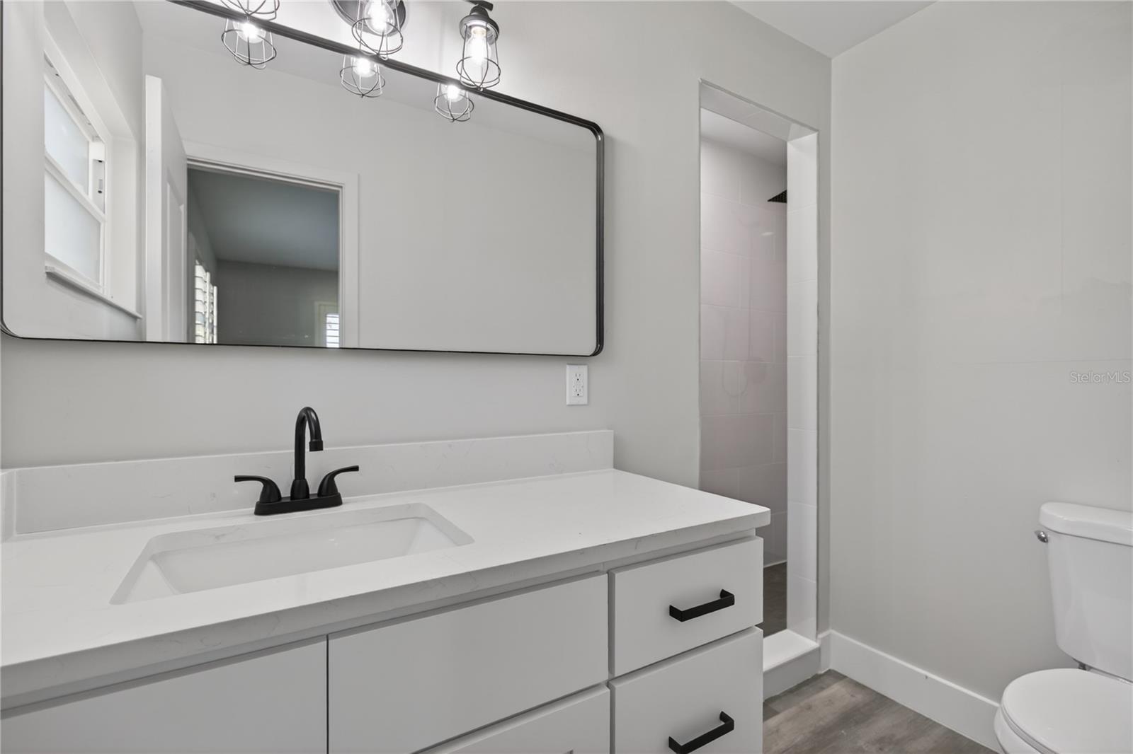 1503 Canal Ct Property Photo 23