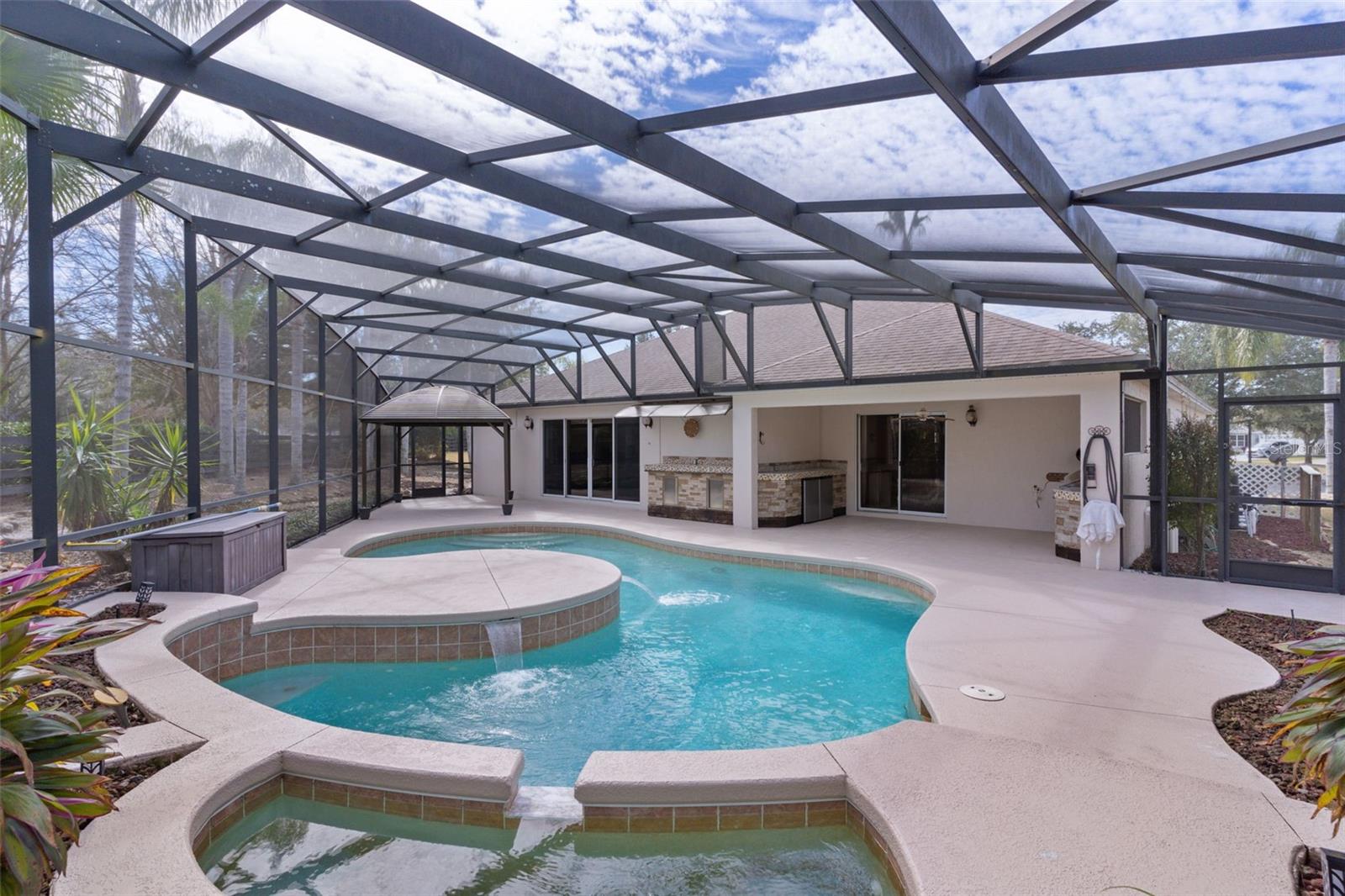 758 Moore Ter Property Photo 4