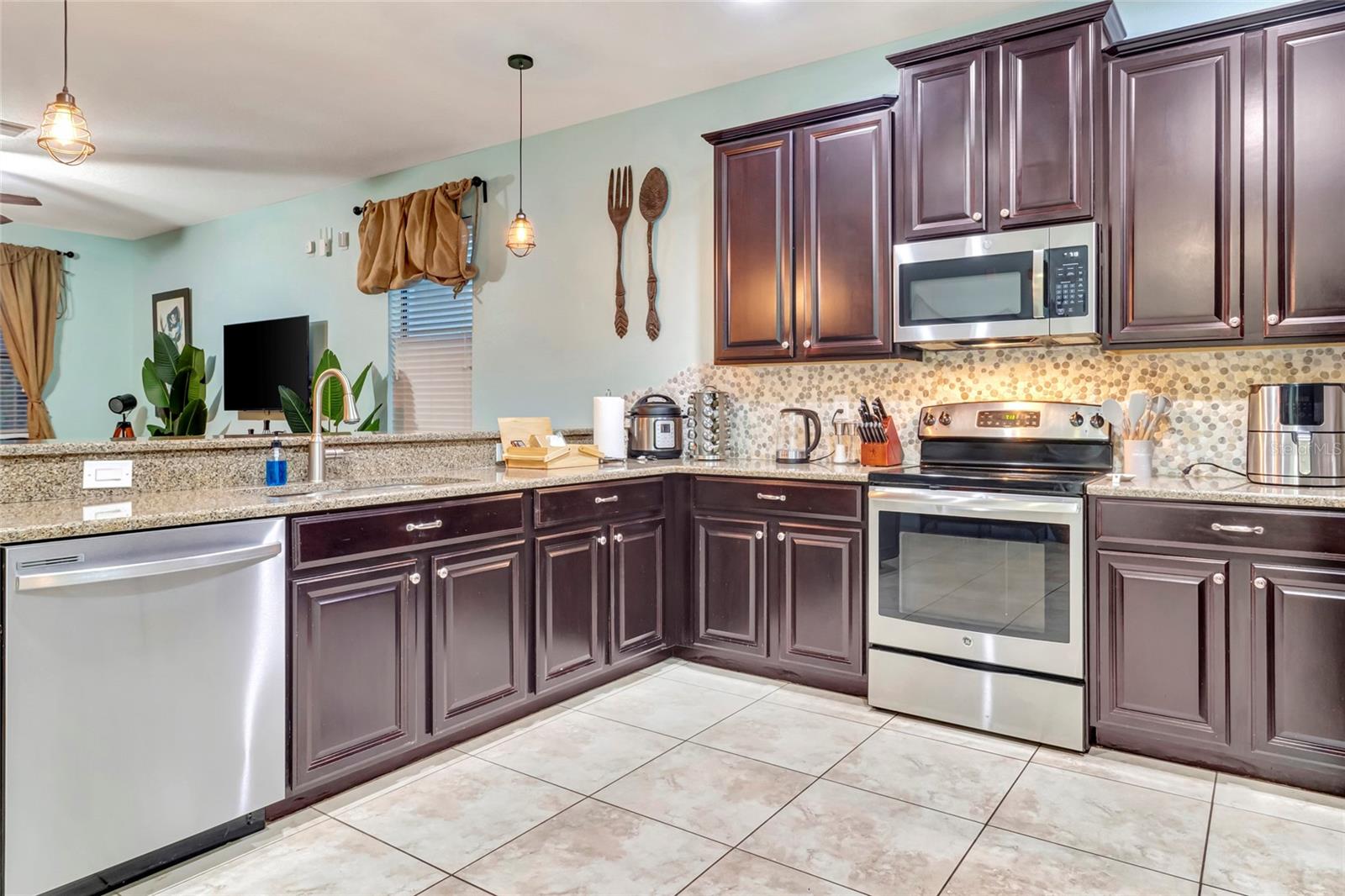 1424 Wexford Way Property Photo 10