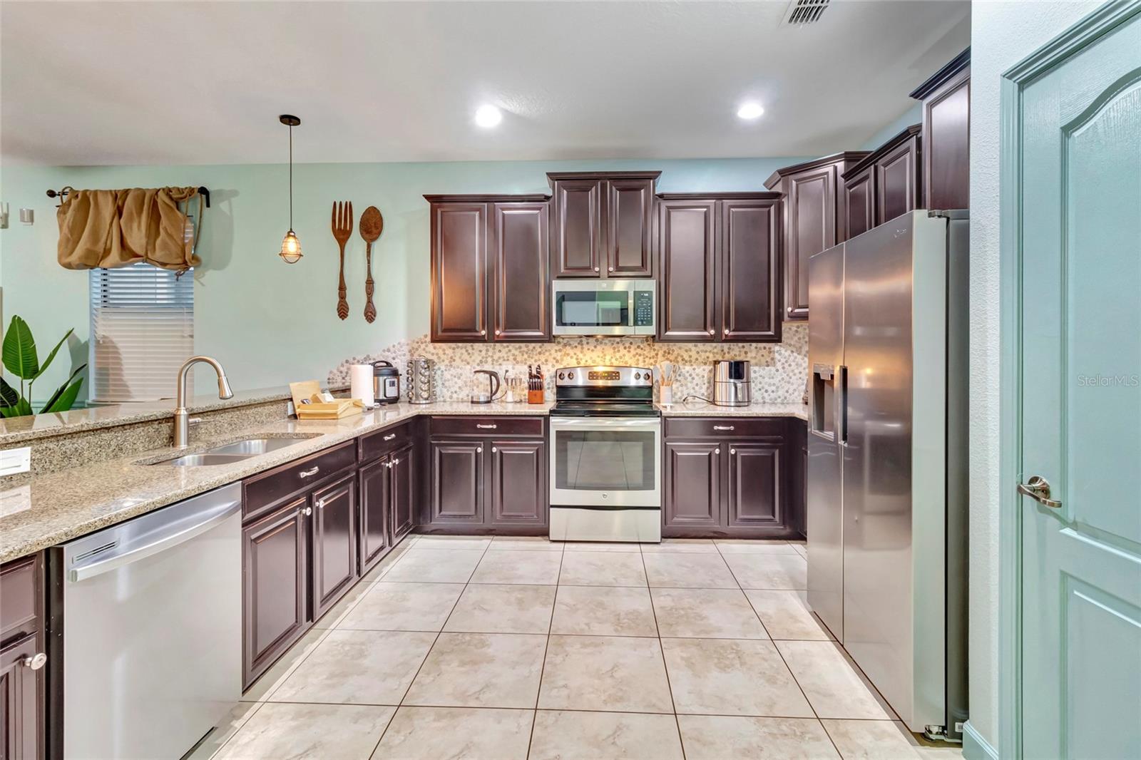 1424 Wexford Way Property Photo 12
