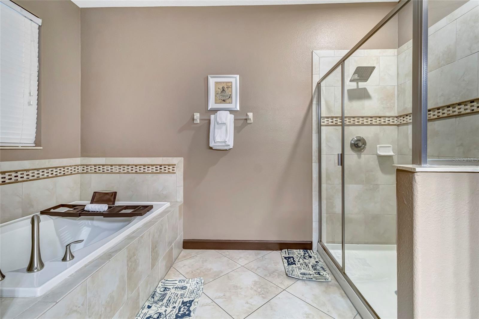 1424 Wexford Way Property Photo 19