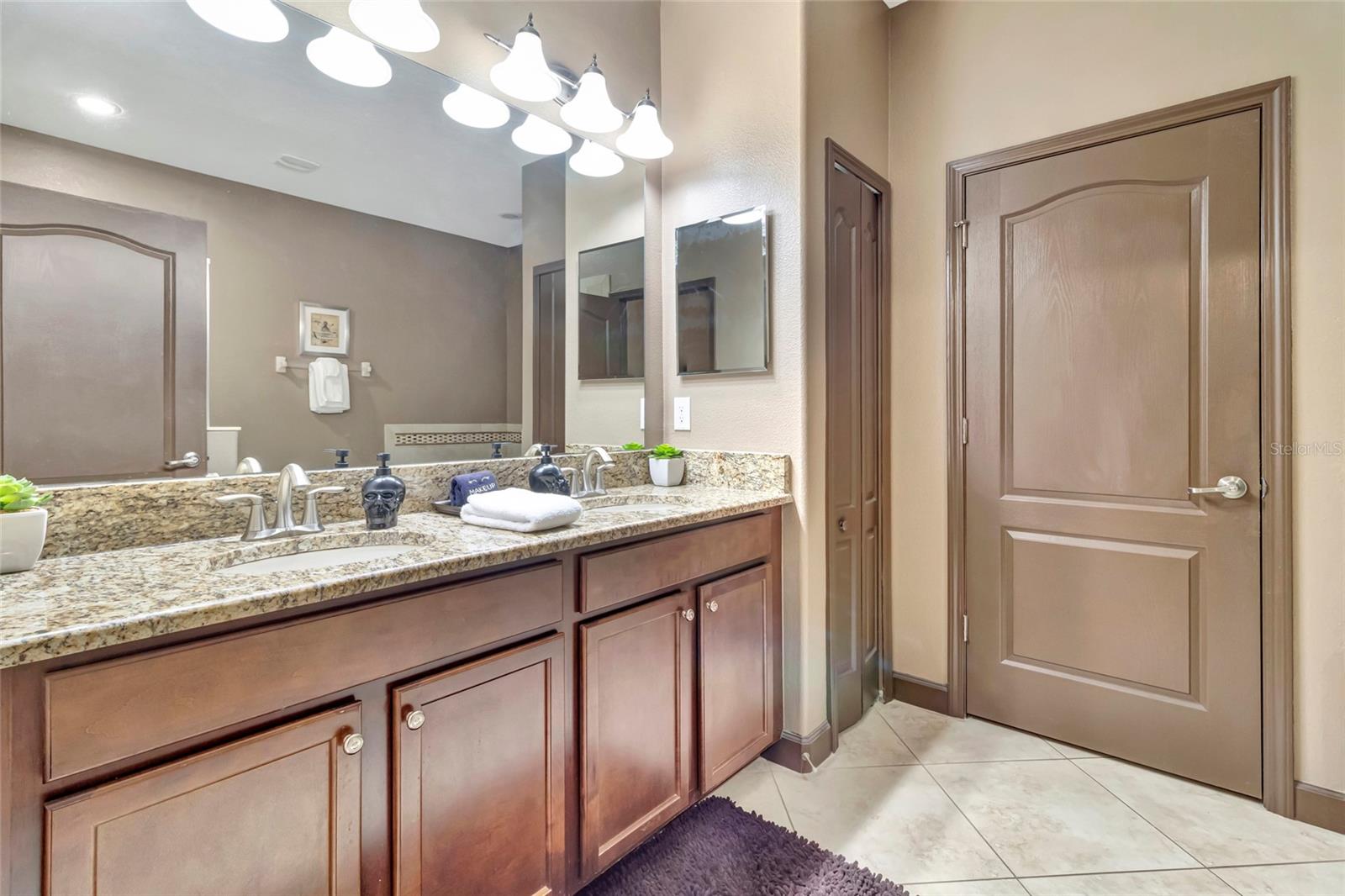1424 Wexford Way Property Photo 22