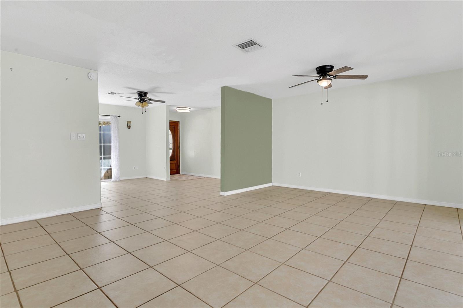 561 E Orange St Property Photo 12