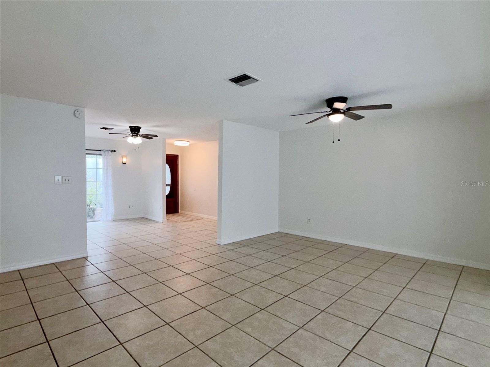 561 E Orange St Property Photo 15