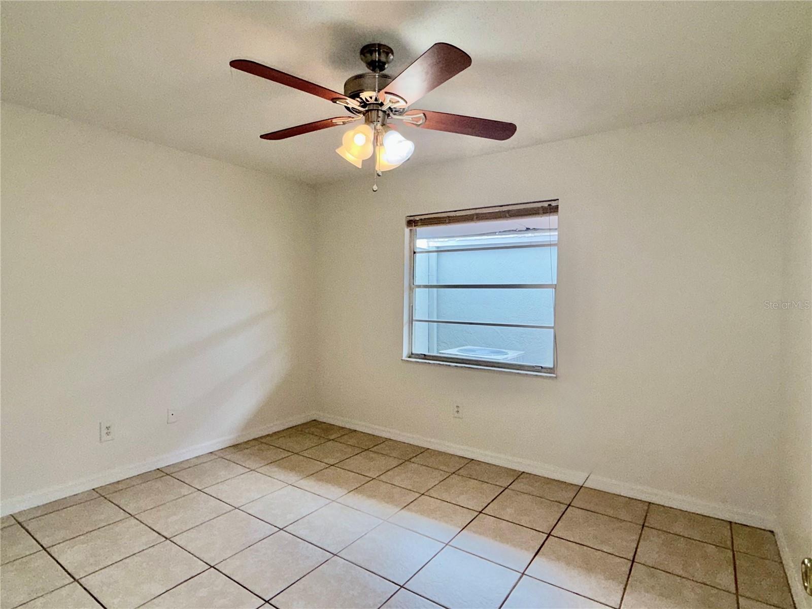 561 E Orange St Property Photo 18