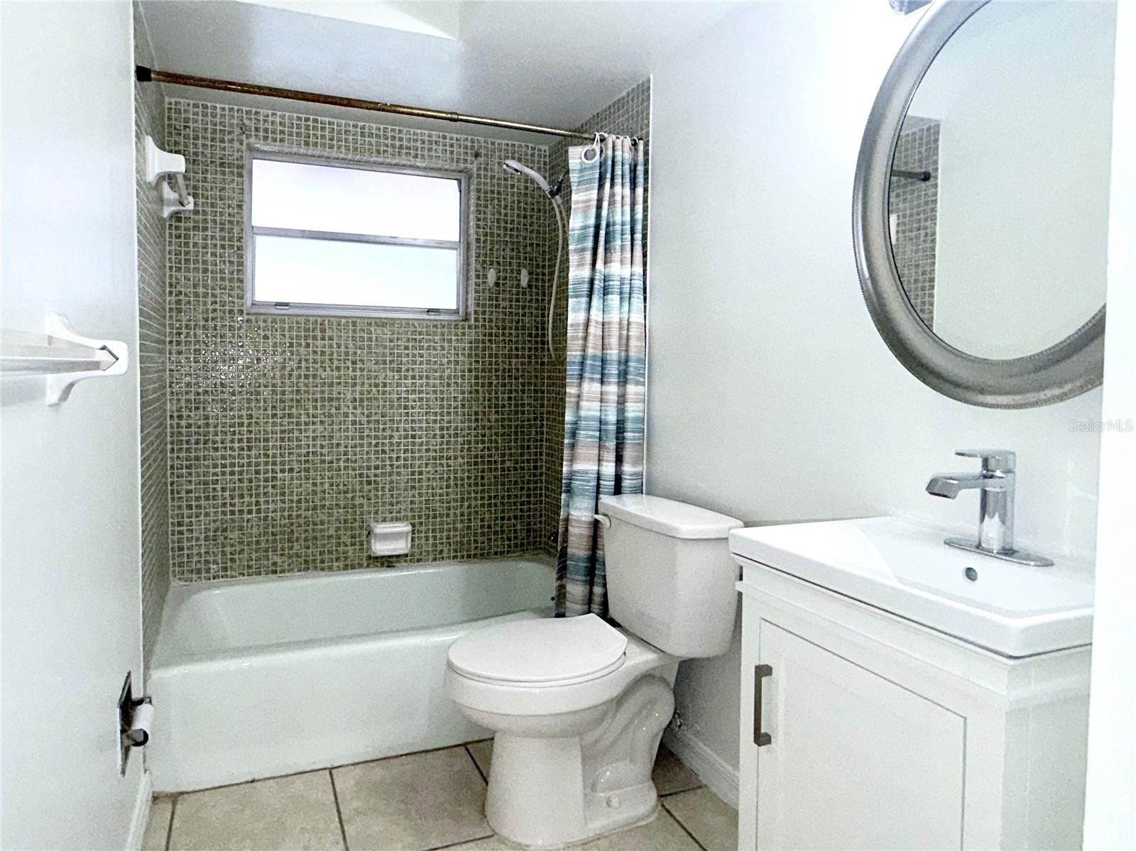561 E Orange St Property Photo 19