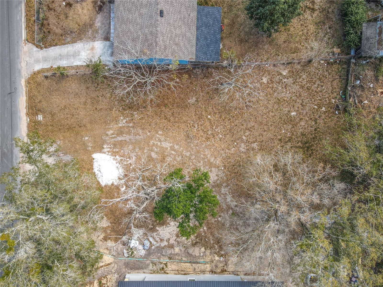 309 Weaver Ave Property Photo 8