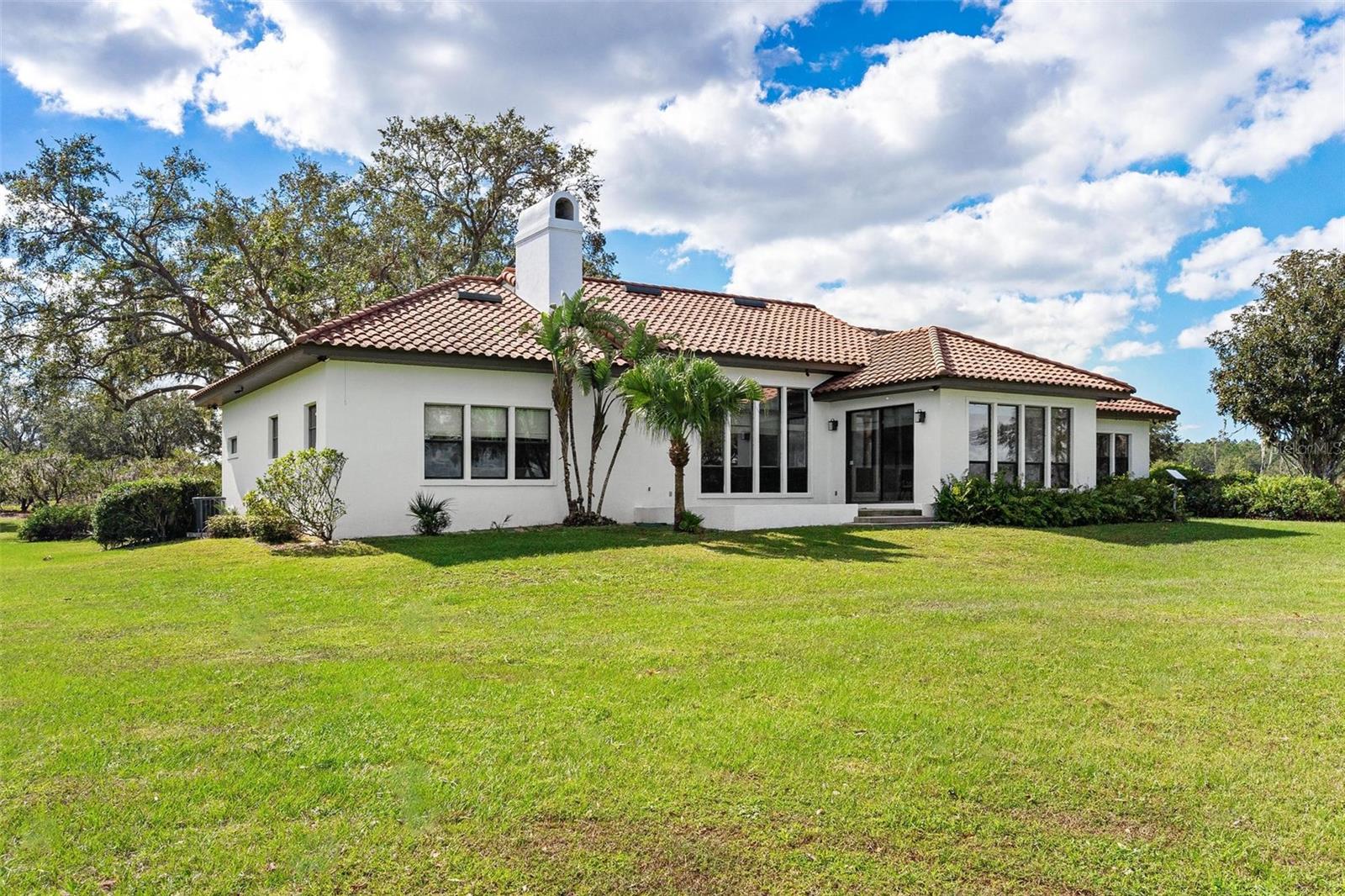 38230 Yale Cir Property Photo 8