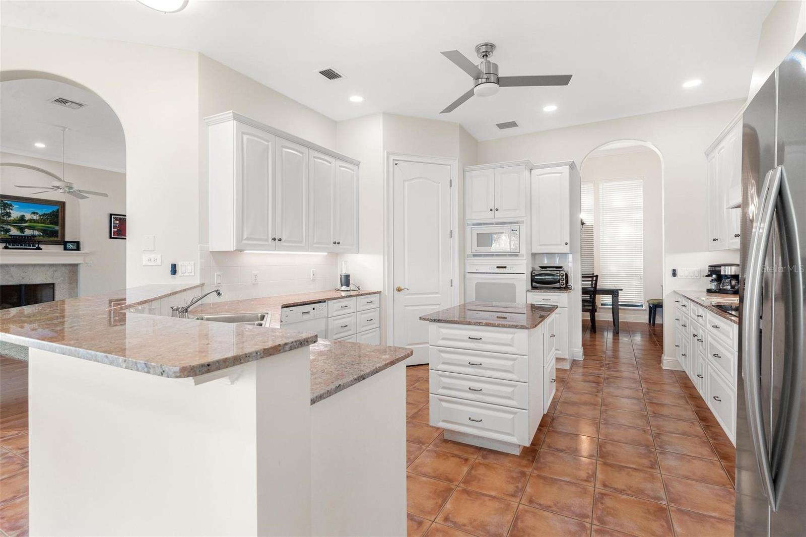 38230 Yale Cir Property Photo 22