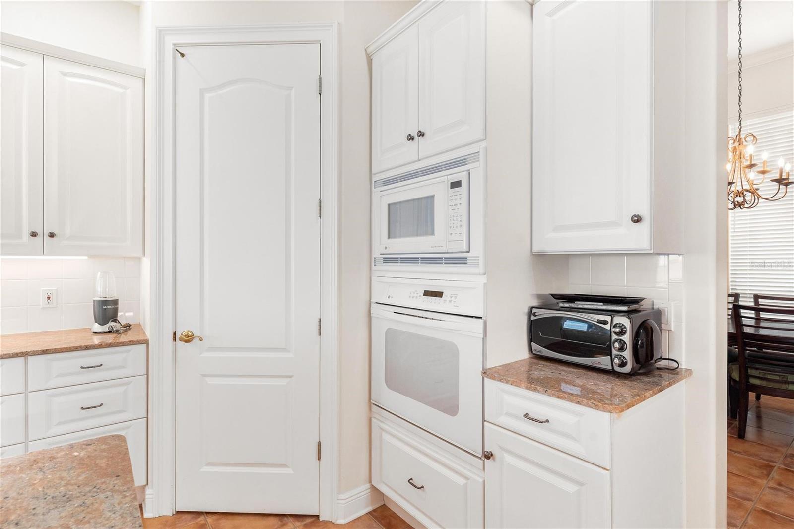 38230 Yale Cir Property Photo 28