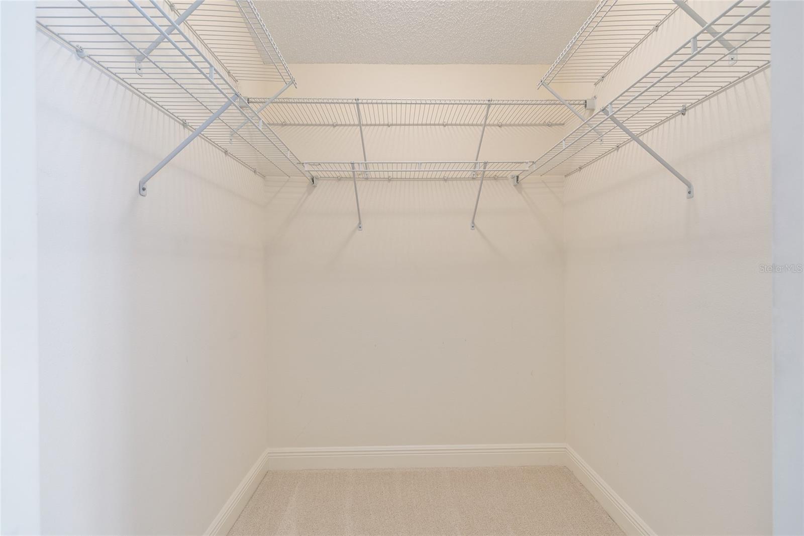840 Folsum Pl Property Photo 34