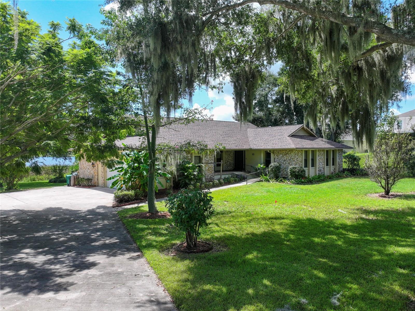 13 Hermosa Dr Property Photo 2
