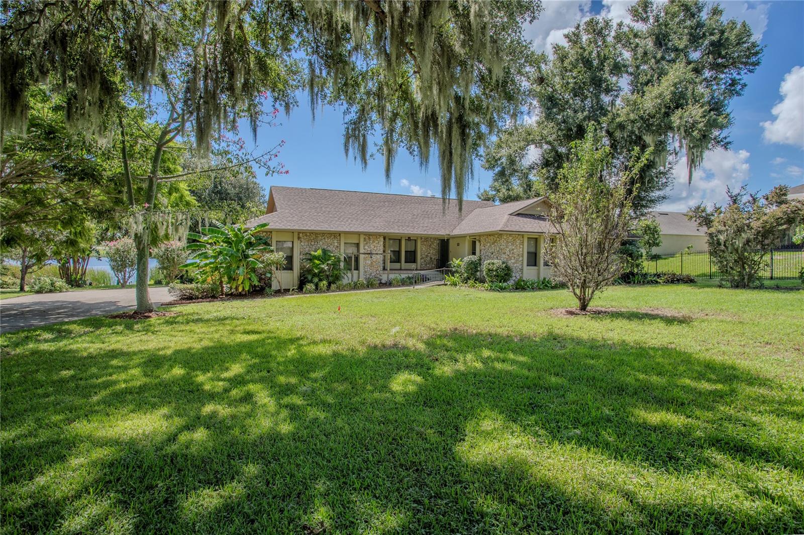 13 Hermosa Dr Property Photo 4